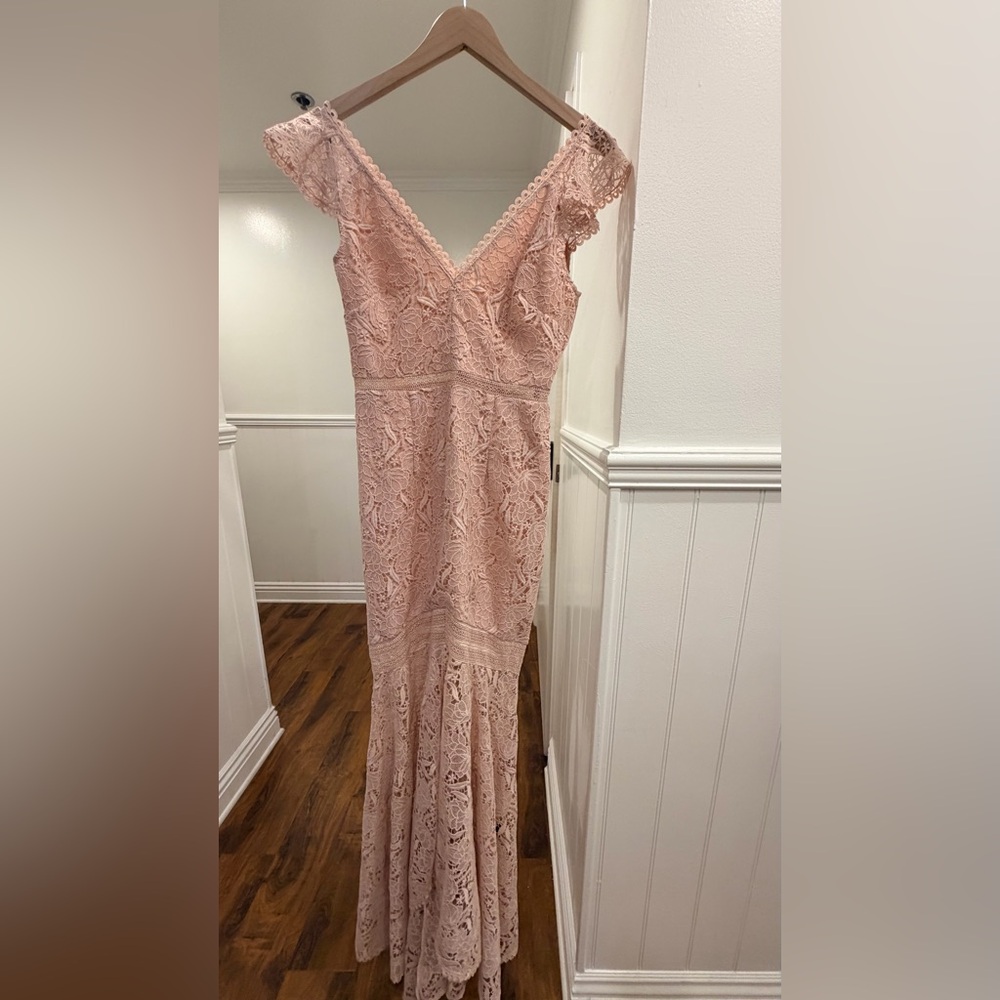 NWT Monique Lhuillier Blush Lace Maxi Dress Gown Sz 4 - Picture 3 of 10